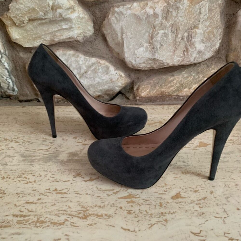Miu Miu Women’s  Grey suede covered platform pumps size 37.5 - Picture 11 of 13